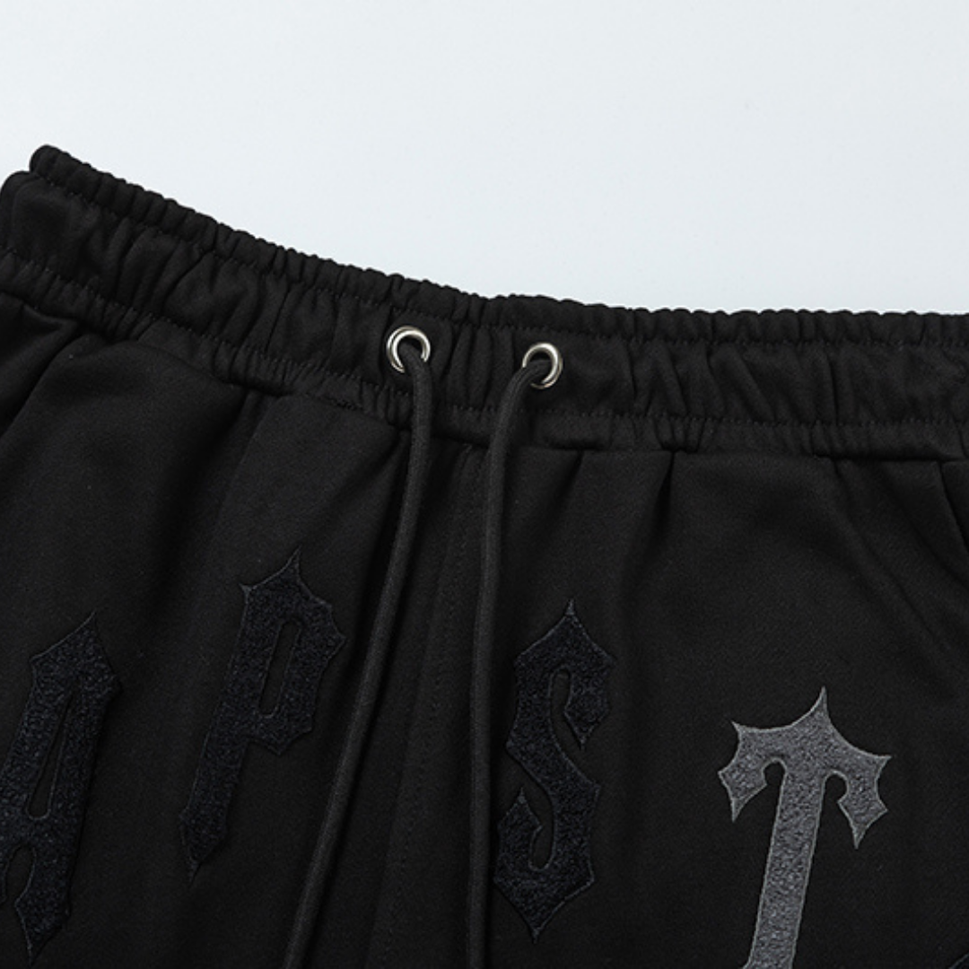 Decoded Arch Triple Black Short Set
